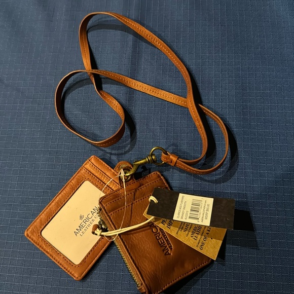 NWT AMERICAN LEATHER CLARICE LANYARD!!! - Picture 1 of 3